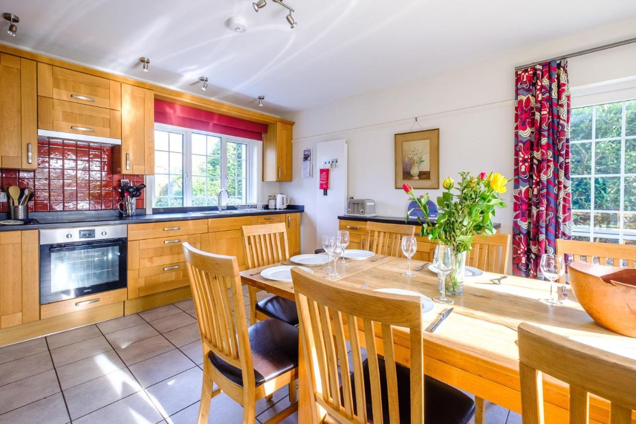 Lake Cottage - A Large Holiday Home In Thorpeness - Close To The Beach And The Meare - Aldeburgh Coastal Cottages エクステリア 写真