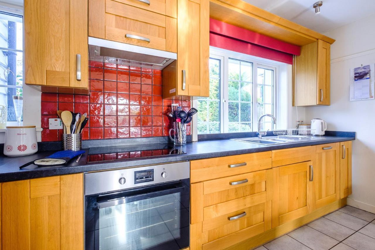 Lake Cottage - A Large Holiday Home In Thorpeness - Close To The Beach And The Meare - Aldeburgh Coastal Cottages エクステリア 写真